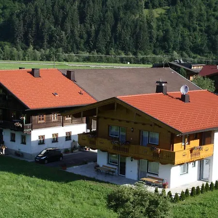 Schmezlhof Apartment